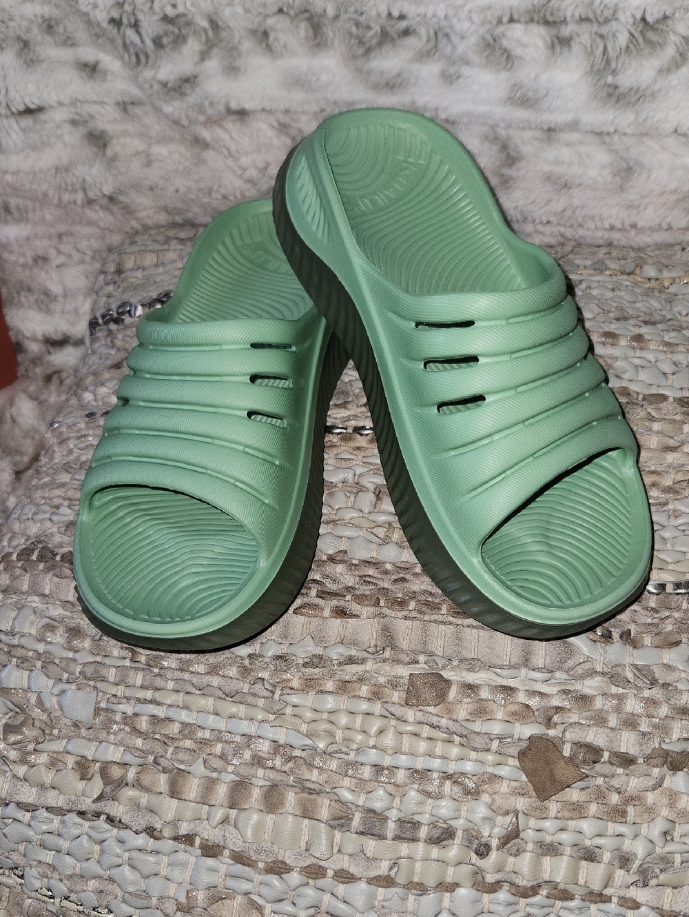 Kuailu Recovery Shoes